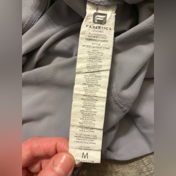 Light Purple Fabletics Leggings - Picture 3 of 3